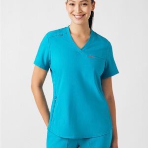 BRAND NEW SMALL SCRUB SET. TEAL. Joggers. Flattering!